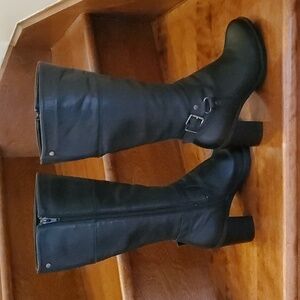 Alberto 🇨🇦 Long Black Leather Boots – Women’s 7, 2.5" Heel, Chic & Timeless